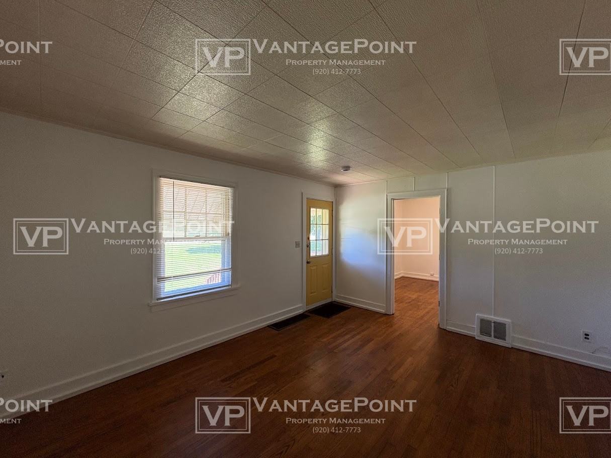 2224 Ullmer Ct #1 - Photo 4 of 22