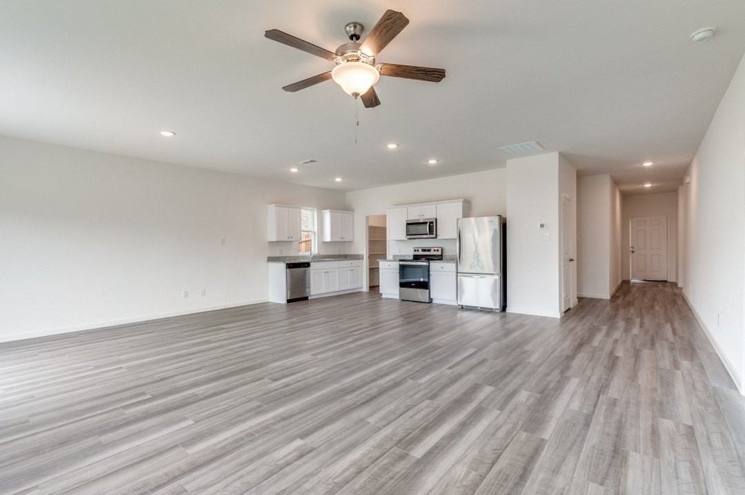 1512 Ancer Way - Photo 2 of 12