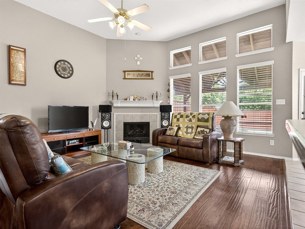 3417 Loblolly Ln - Photo 2 of 9