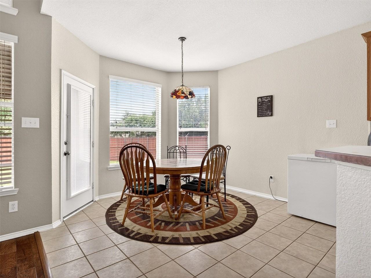 3417 Loblolly Ln - Photo 3 of 9