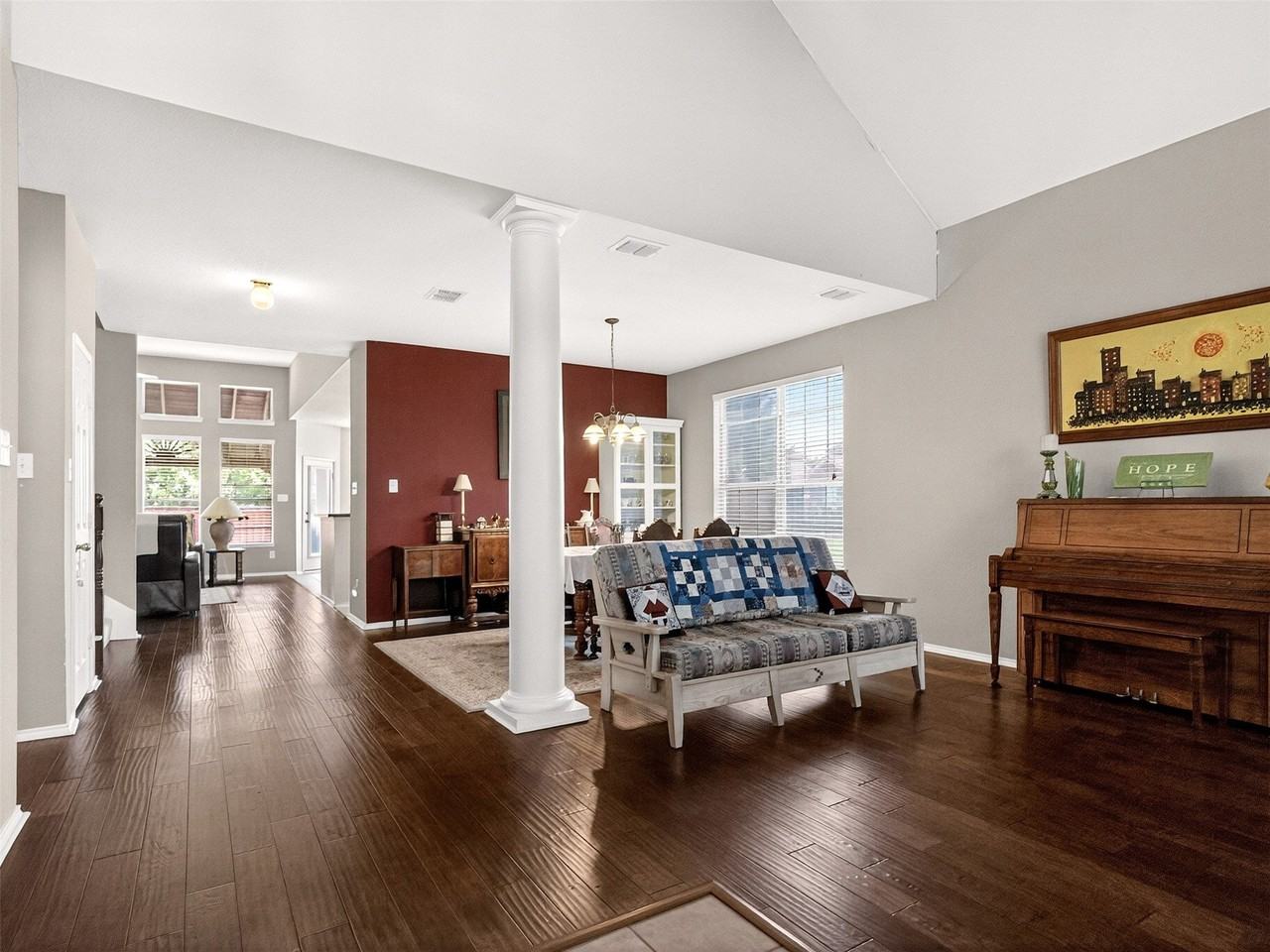 3417 Loblolly Ln - Photo 4 of 9