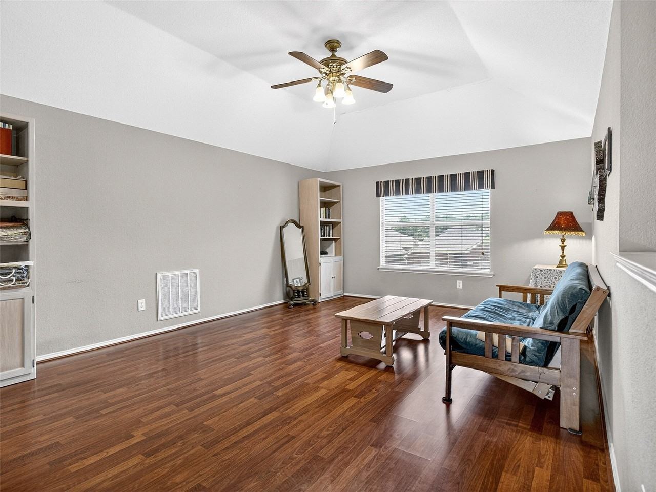 3417 Loblolly Ln - Photo 7 of 9