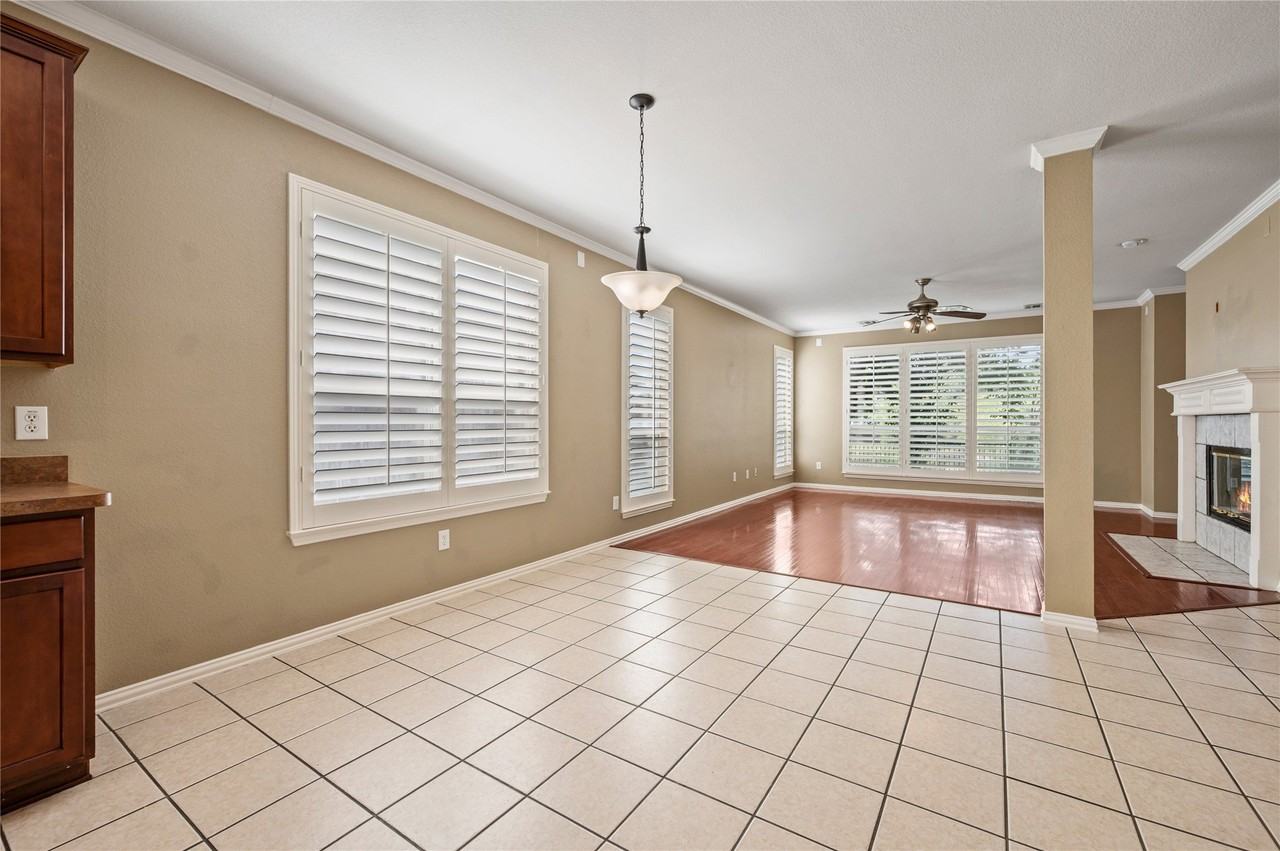 5404 Pecan Creek Cir - Photo 7 of 30
