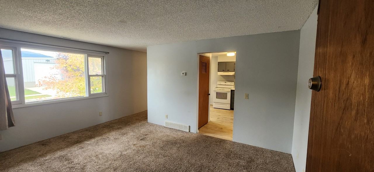 1318 Cole Ave #1 - Photo 4 of 18