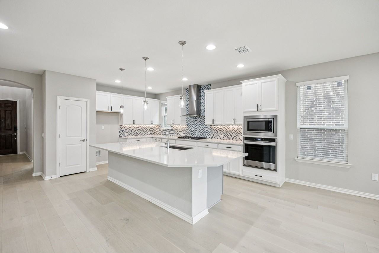 3409 Etta Ter - Photo 6 of 40