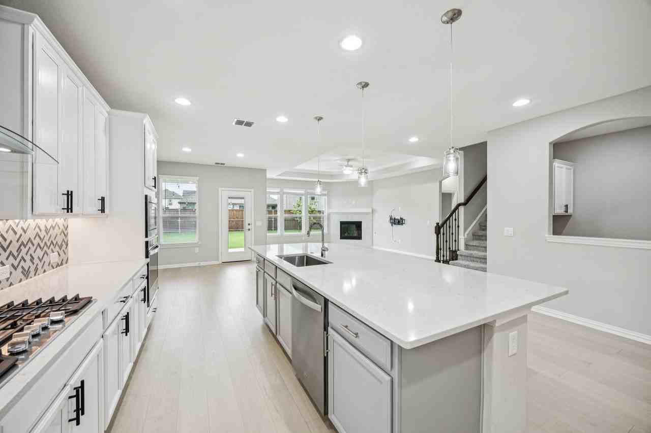 3409 Etta Ter - Photo 7 of 40