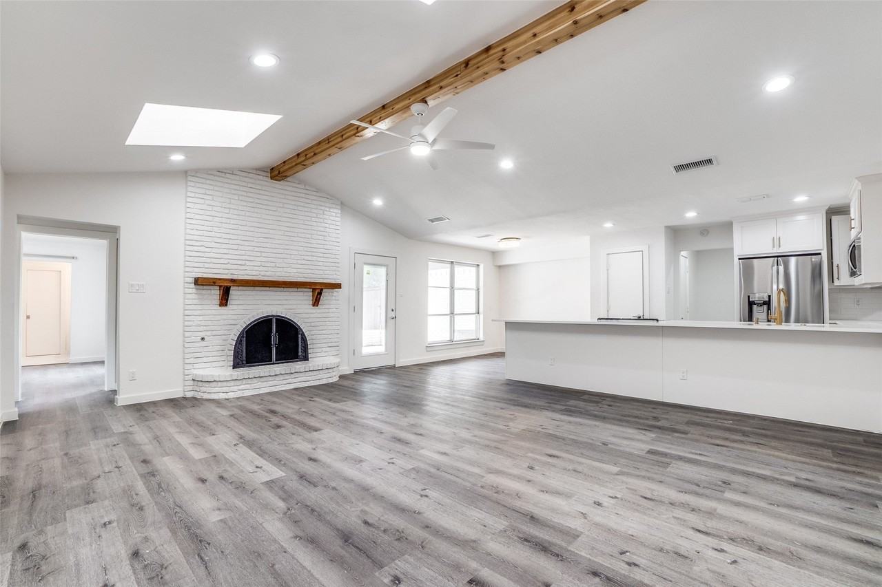 3512 Lynbrook Dr - Photo 6 of 25