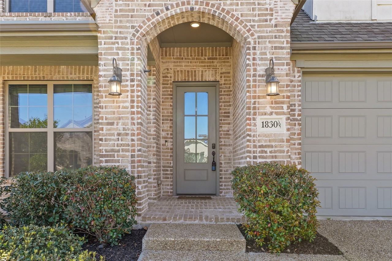 1830 Temperance Way - Photo 5 of 31