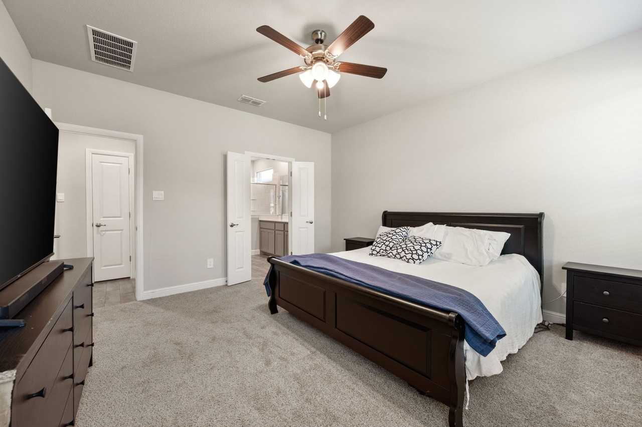 1217 Southwark Dr - Photo 6 of 29