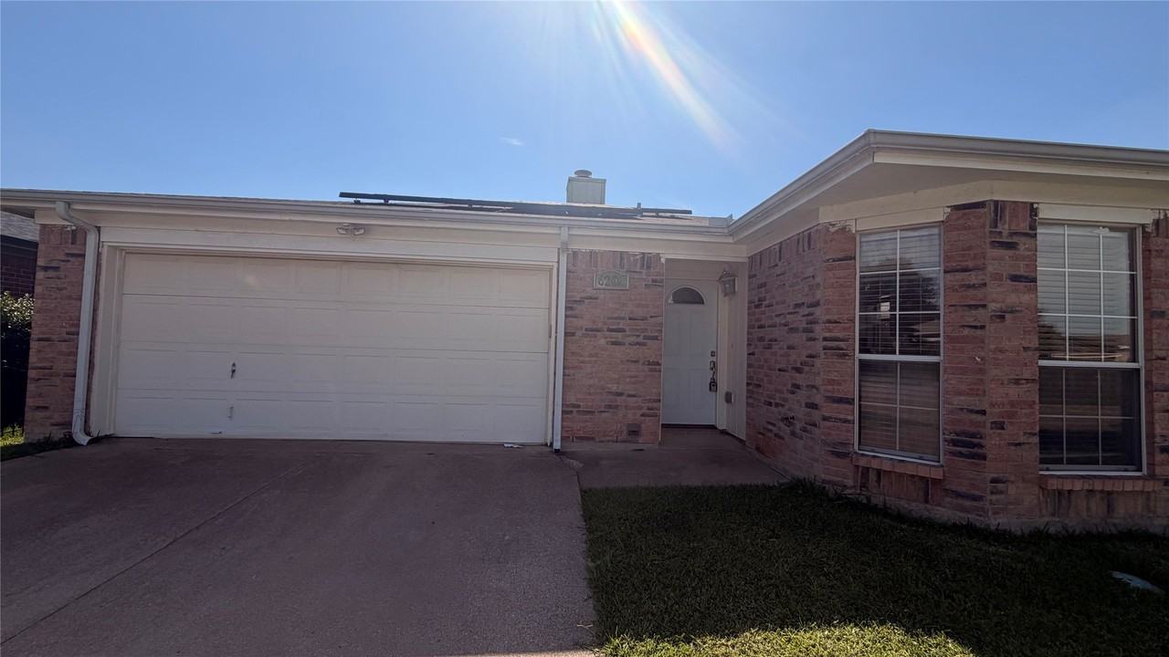 6206 Tidewater Dr - Photo 2 of 14