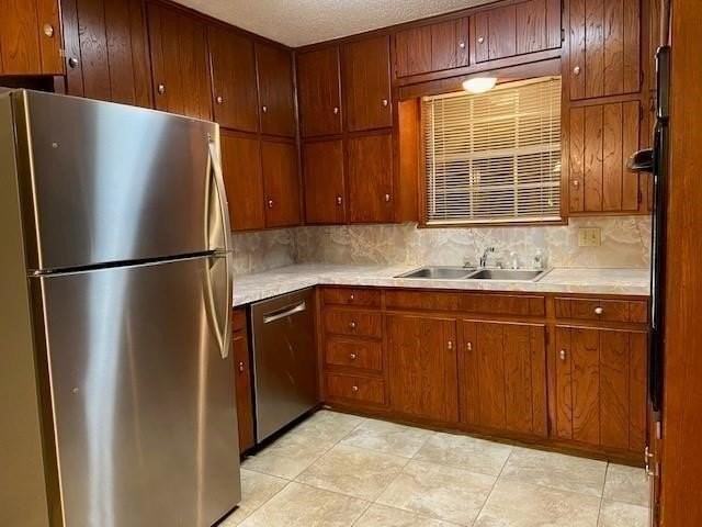 2240 Shady Meadow Dr - Photo 6 of 12