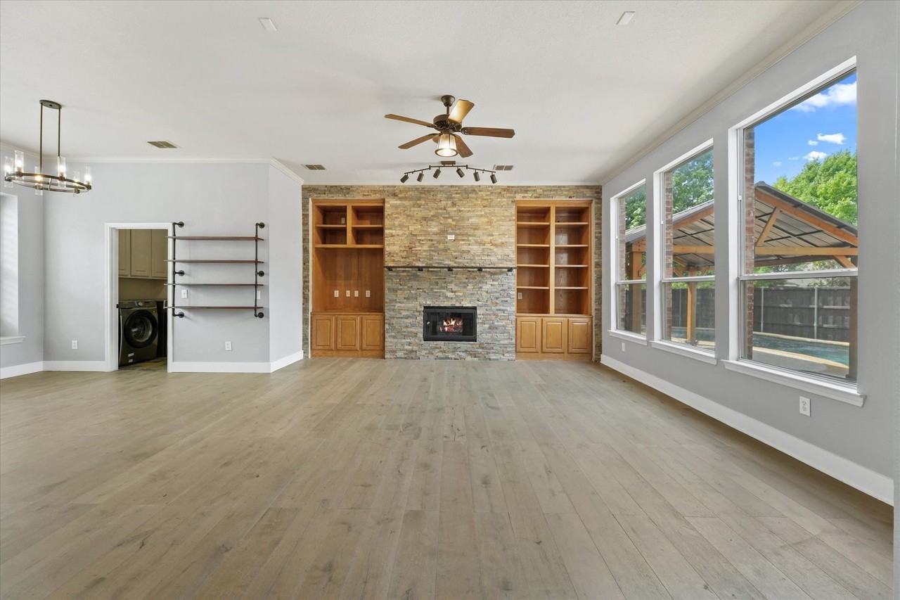 1535 Redeemer Rd - Photo 3 of 33