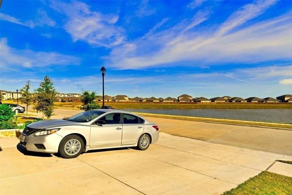11057 Temple Gardens Trl - Photo 4 of 33