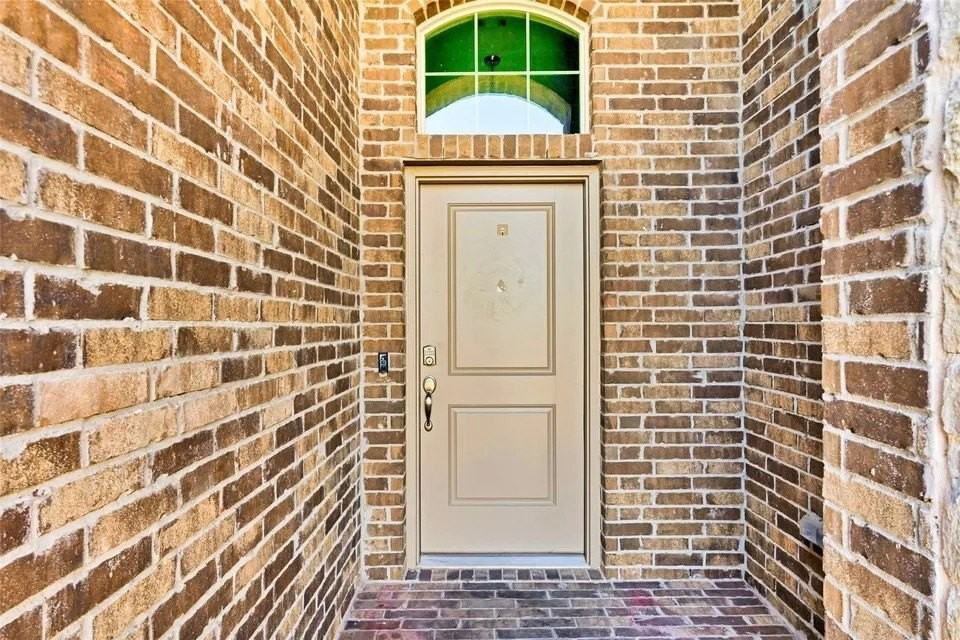 11057 Temple Gardens Trl - Photo 5 of 33