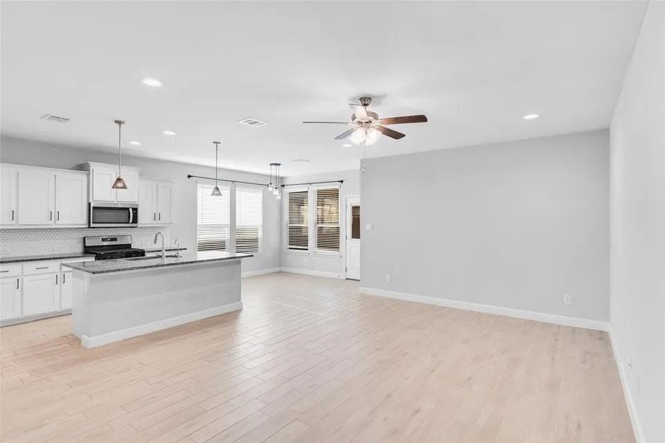 11057 Temple Gardens Trl - Photo 7 of 33