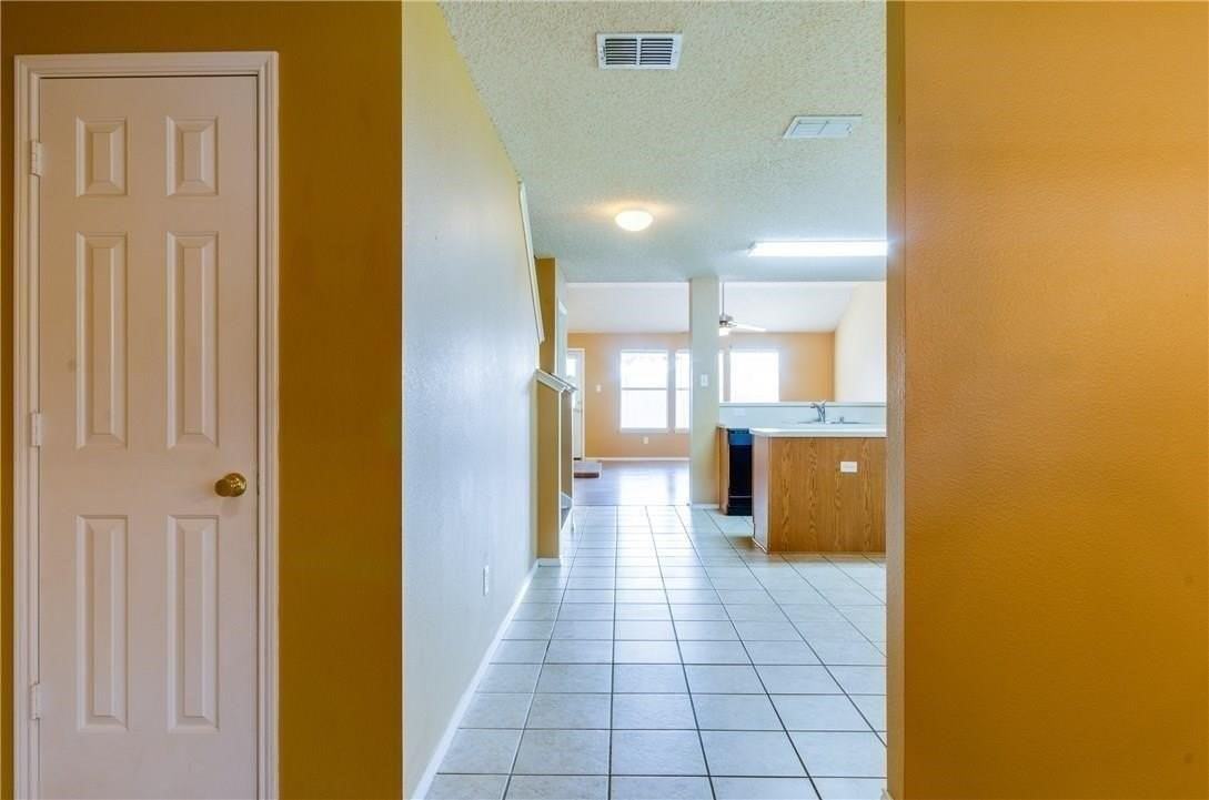 413 Ashland Dr - Photo 3 of 24