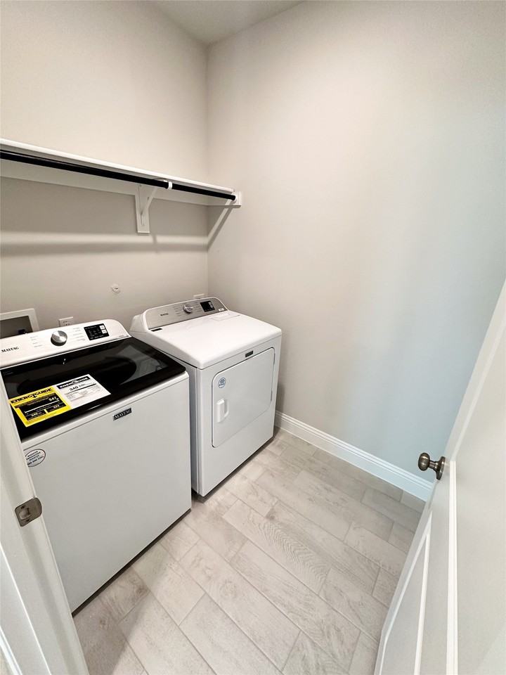 1216 Castiglione Ln - Photo 3 of 16