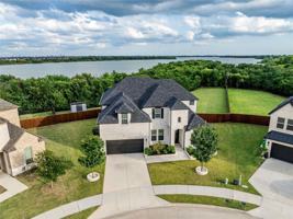 featured image of 1921 Ordonez Dr