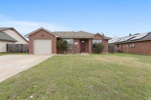 featured image of 608 Mesquite Dr