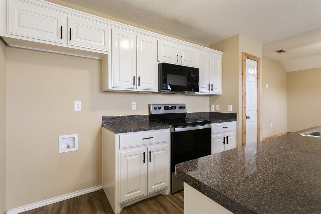 608 Mesquite Dr - Photo 6 of 26