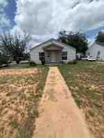 featured image of 602 E North 15th St