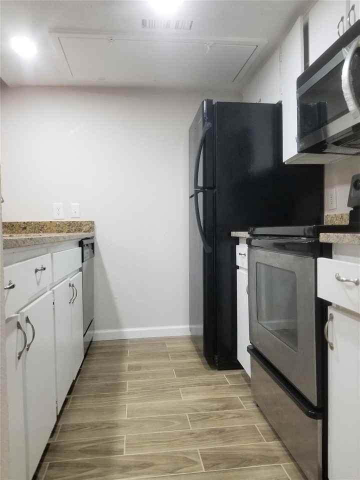4638 Country Creek Dr #1246 - Photo 5 of 11