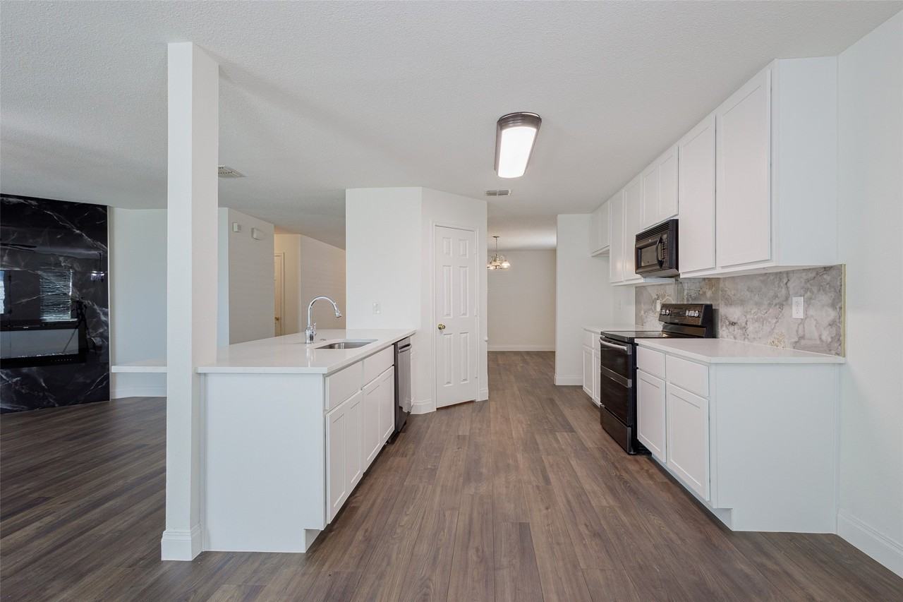3901 Kathryn Way - Photo 5 of 26