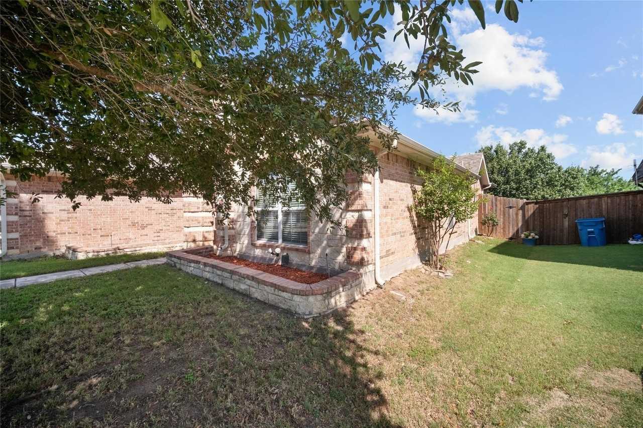 2832 Appaloosa Ct - Photo 4 of 38