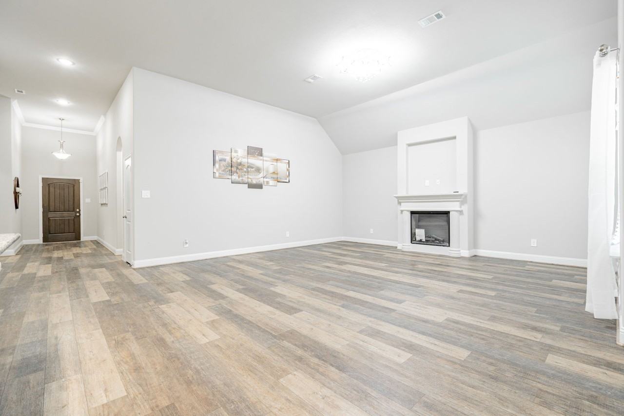 524 Crabapple Dr - Photo 6 of 37