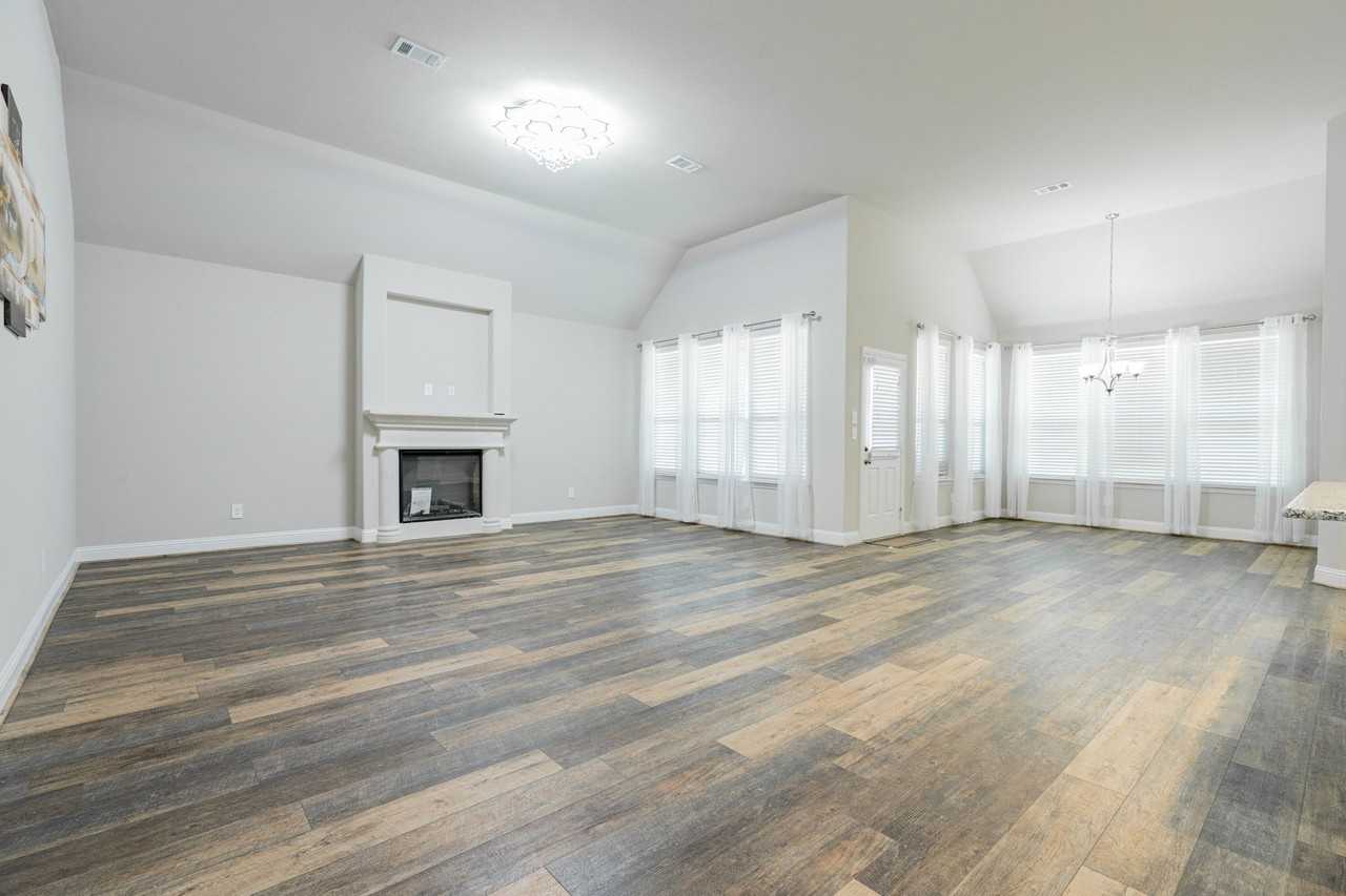 524 Crabapple Dr - Photo 7 of 37