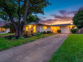 833 Brentwood Ln - Photo 1 of 1