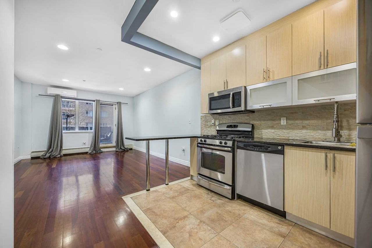 2408 Ocean Ave #9A - Photo 3 of 12