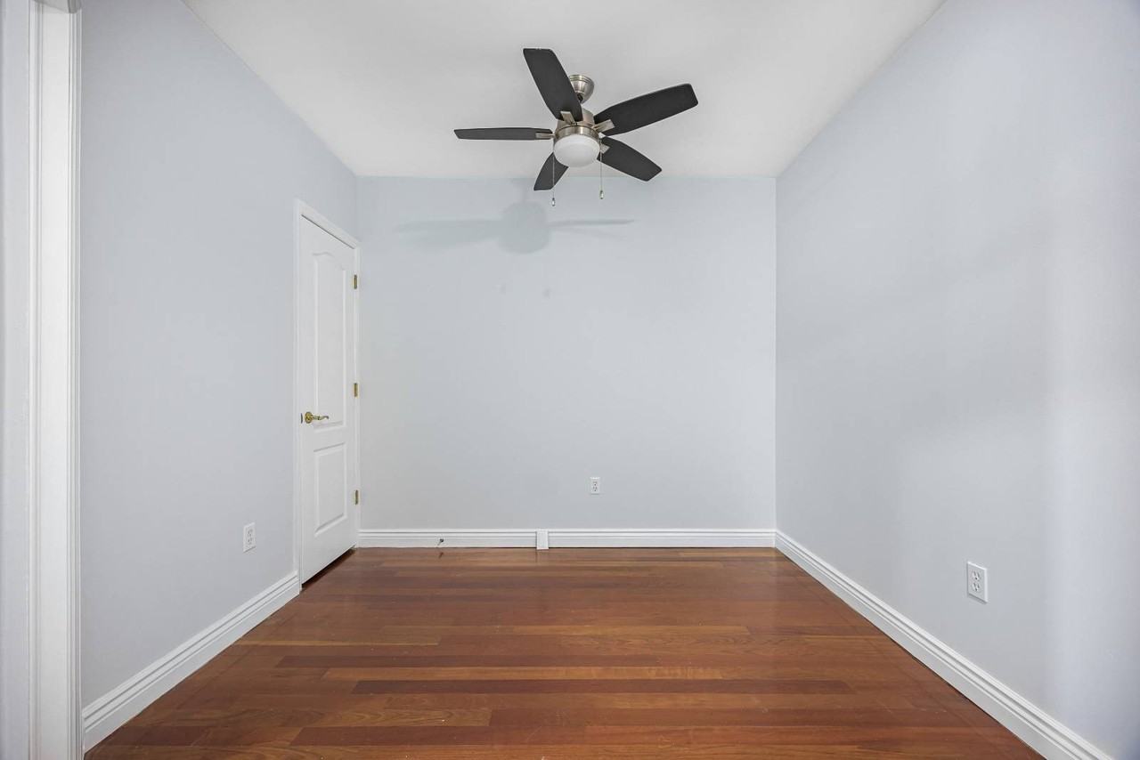 2408 Ocean Ave #9A - Photo 7 of 12
