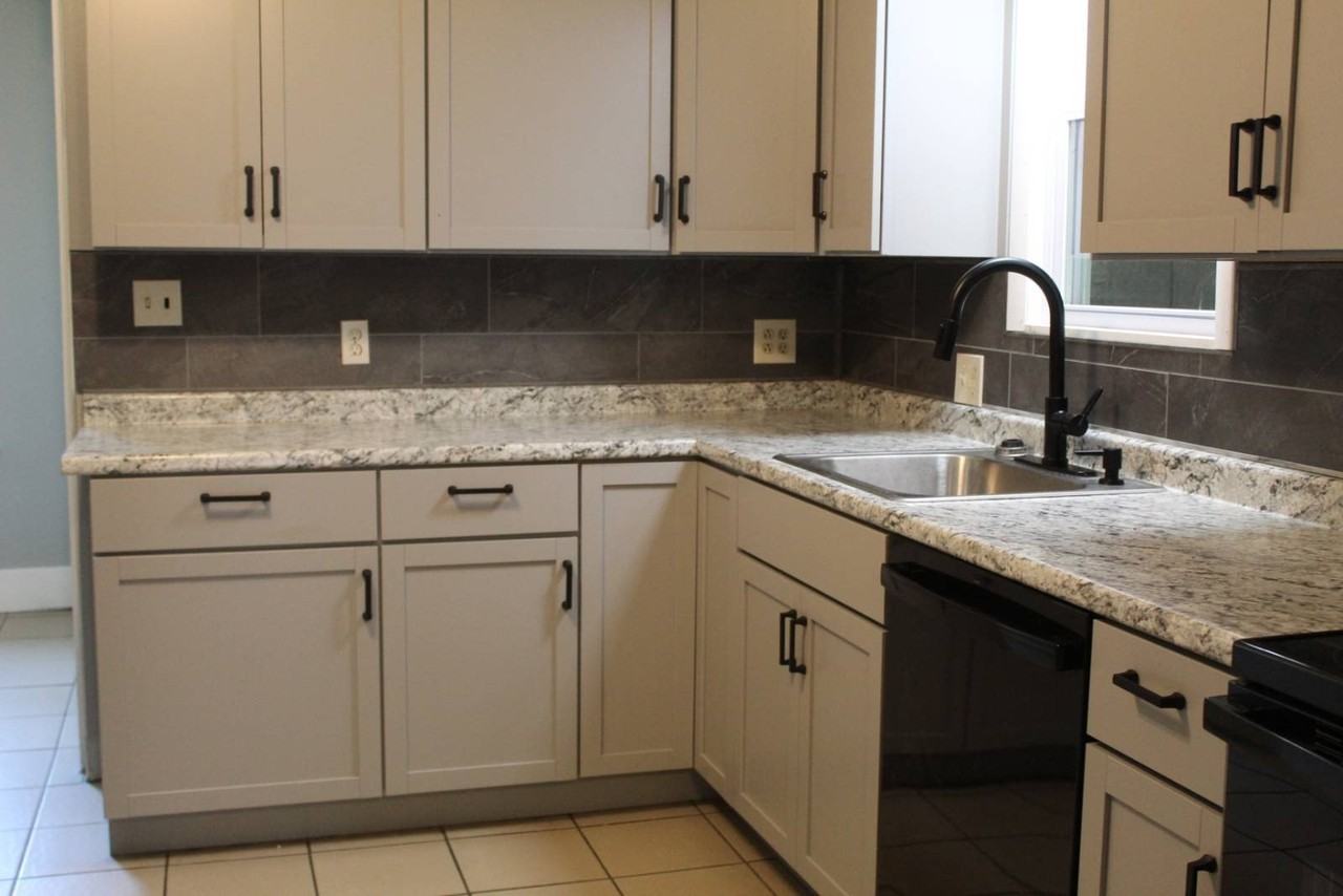 439 7th St - Photo 2 of 13