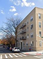featured image of 5806 43rd Ave #2