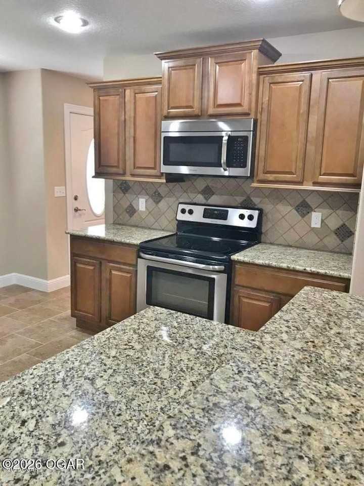 2504 Kentucky Ave - Photo 3 of 6