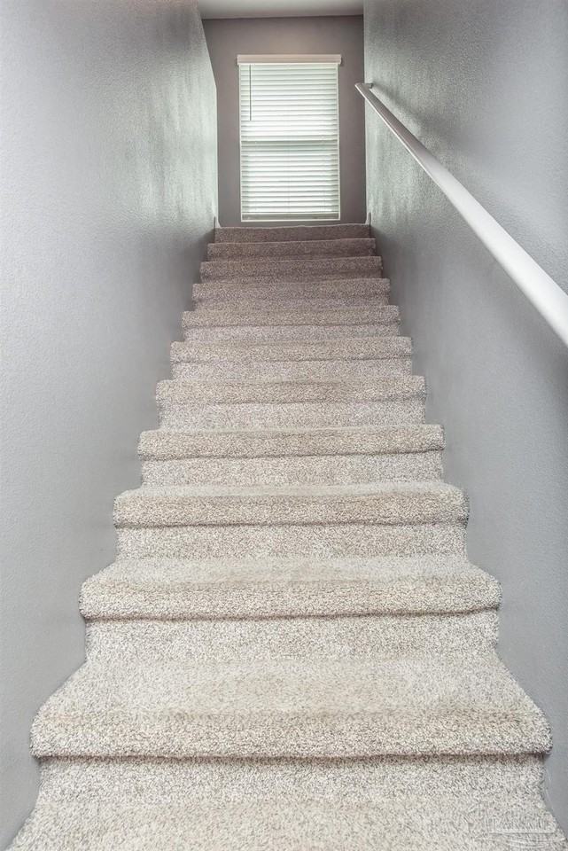 5720 Blackhorse Cir - Photo 7 of 32