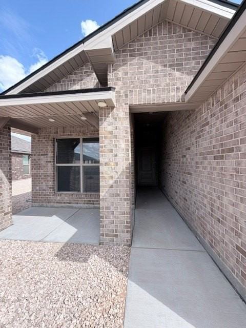 2812 Hidalgo Ave - Photo 2 of 20