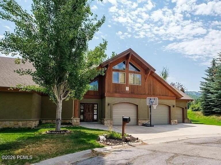 3 Keystone Ct