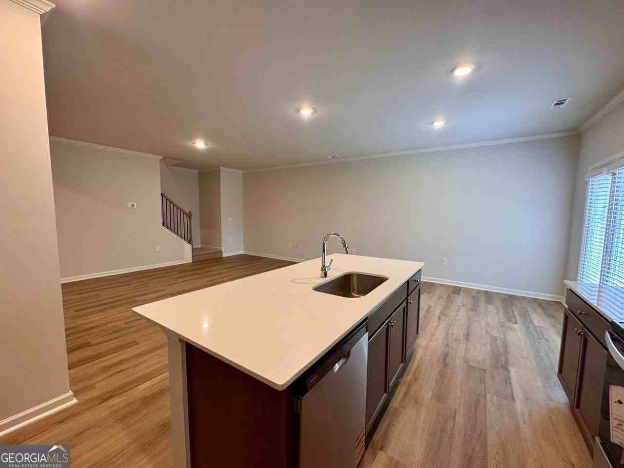 24 Berryville Dr - Photo 3 of 18