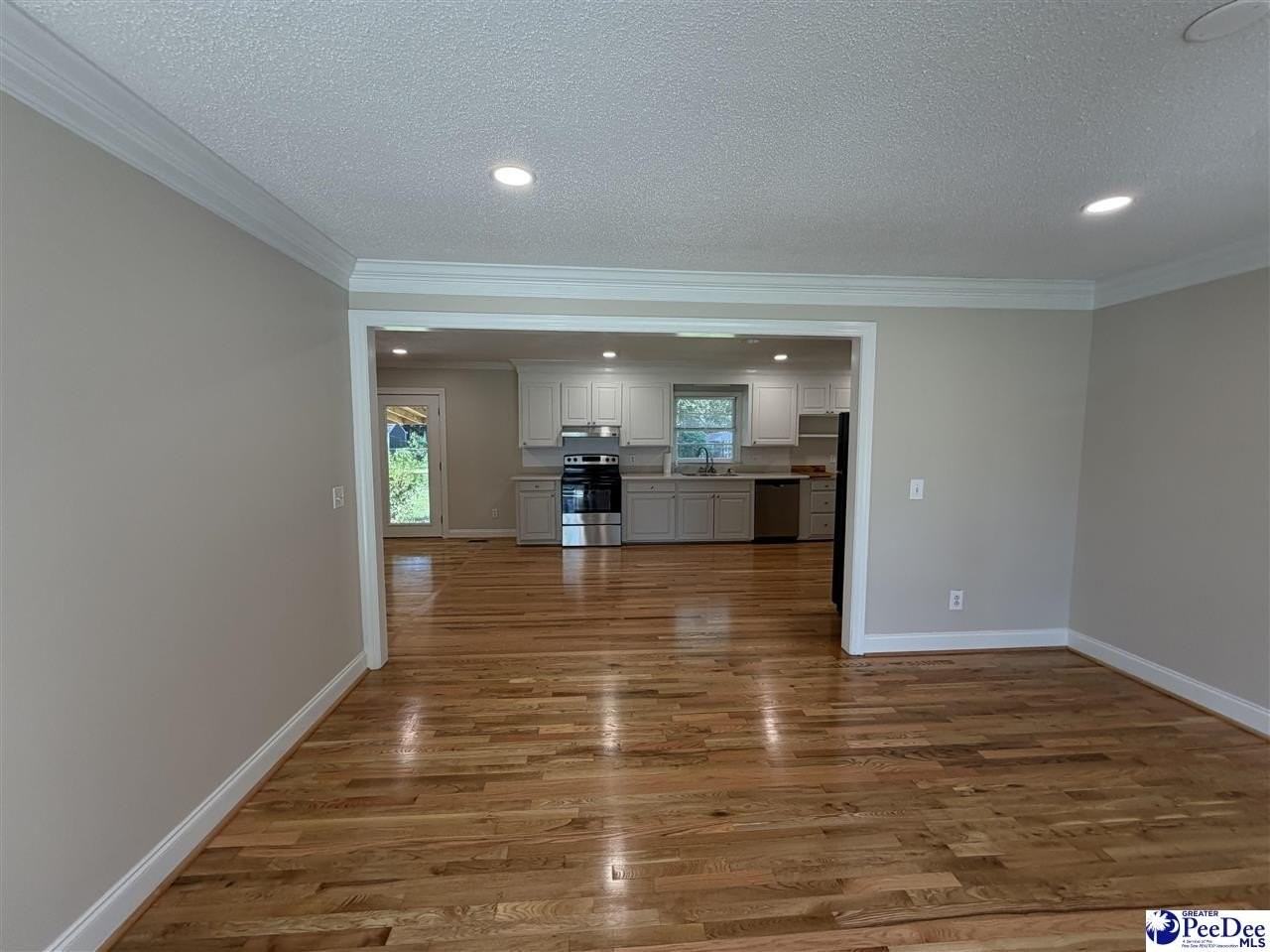 1510 Rosedale St - Photo 4 of 26