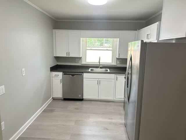 703 Emmett Ave Nw - Photo 5 of 18