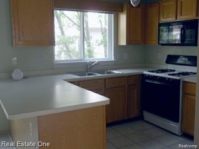 710 N Washington Ave - Photo 5 of 12