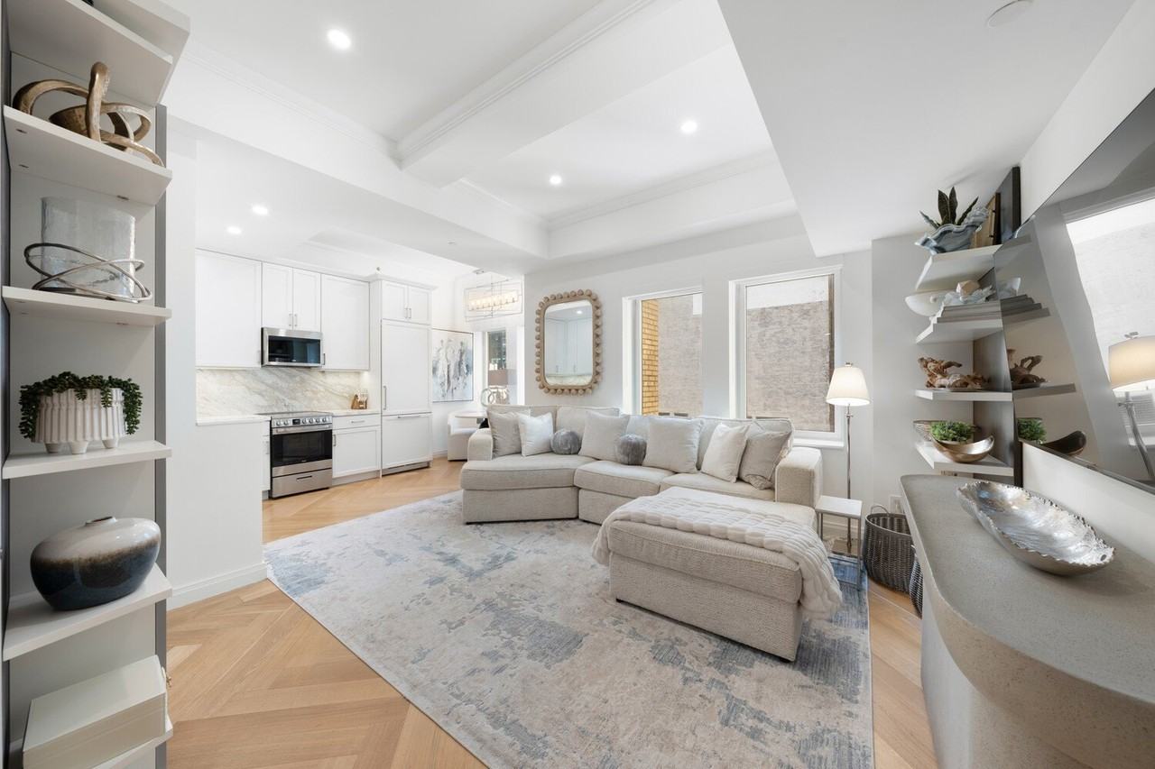 160 Central Park S #1817