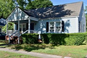 featured image of 5404 Rolfe Ave