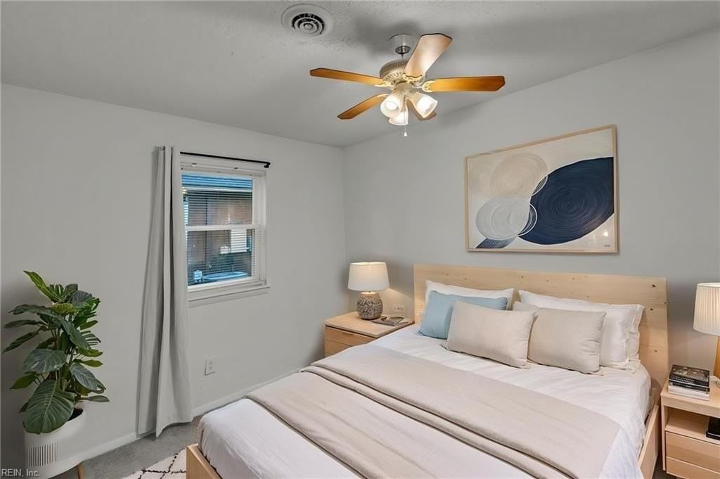 413 N Oceana Blvd - Photo 4 of 16