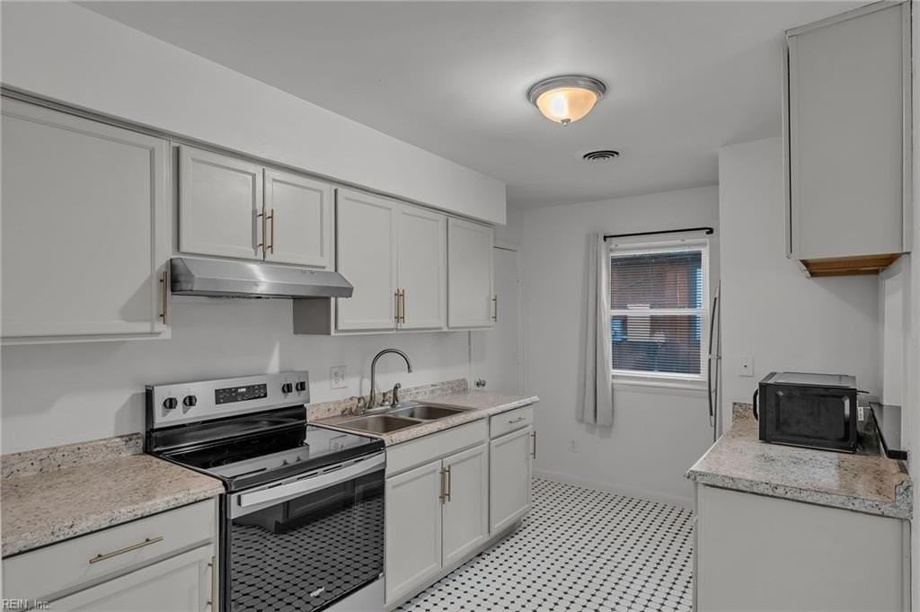 413 N Oceana Blvd - Photo 5 of 16