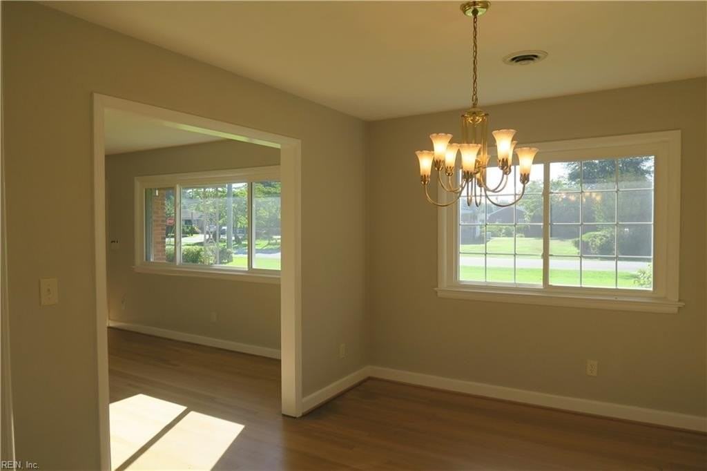 1389 Lakeside Rd - Photo 5 of 18