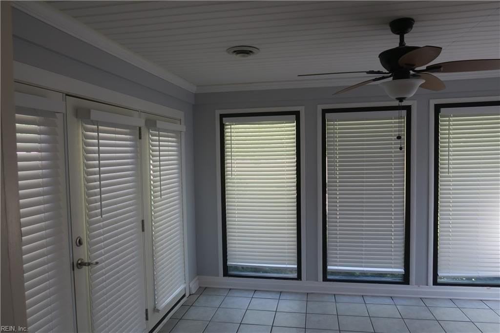 1389 Lakeside Rd - Photo 6 of 18