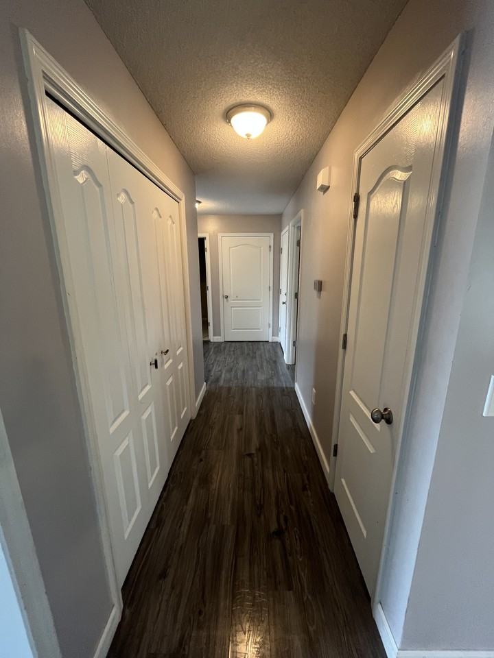 723 Iron Horse Dr #1 - Photo 7 of 29